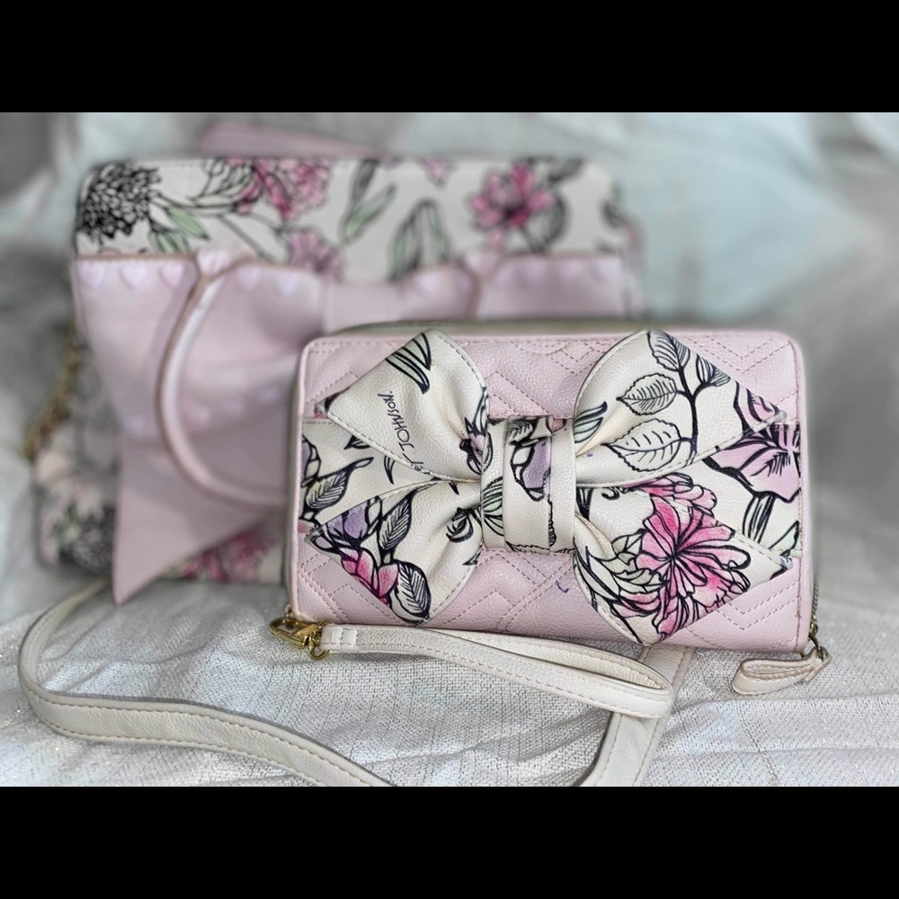 Betsy Johnson purse